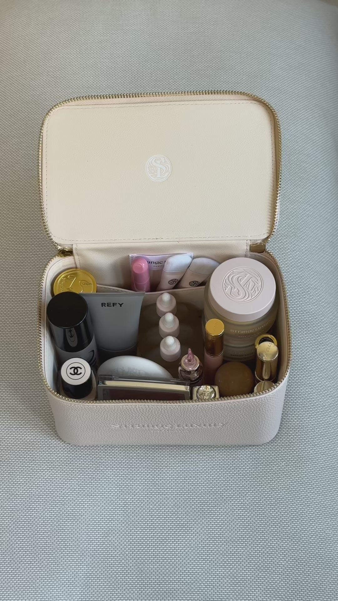 The Vanity Case
